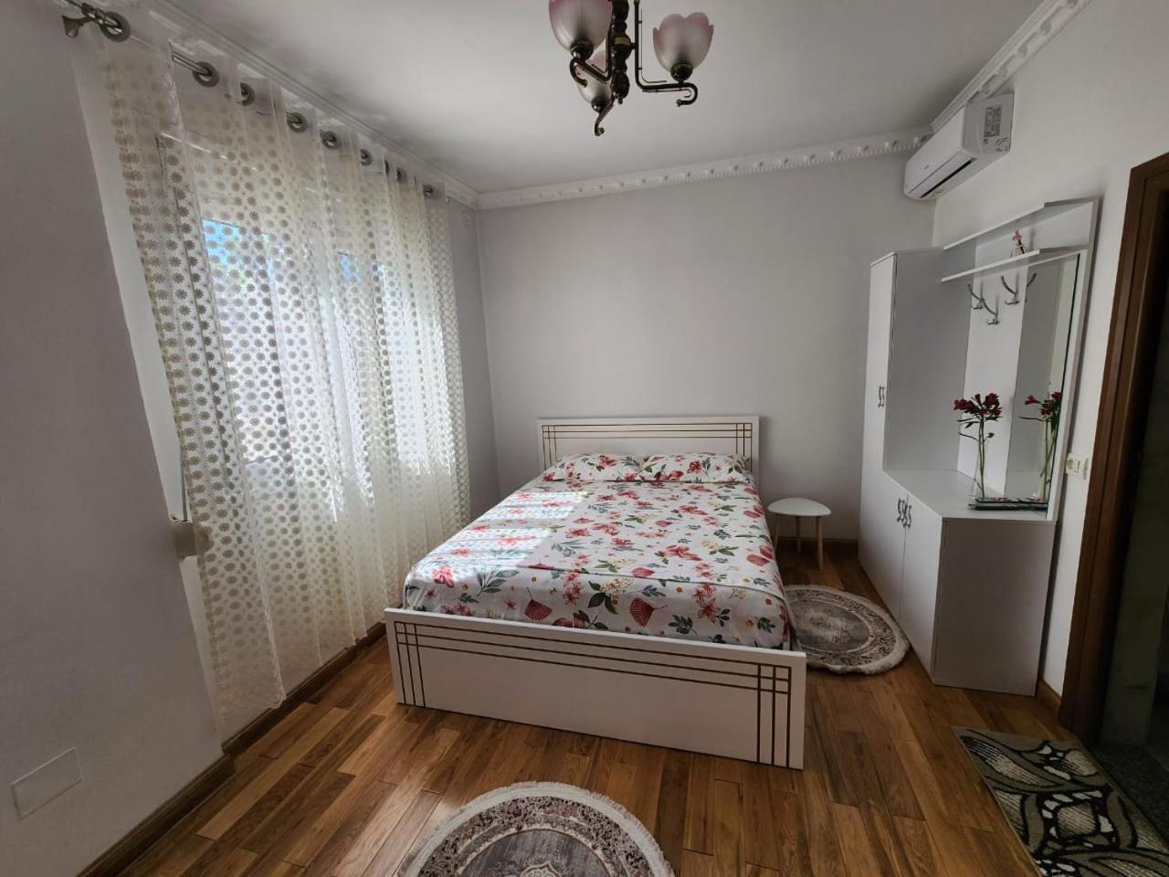 Private Room On A Shared Apartament Near Durres Beach Extérieur photo