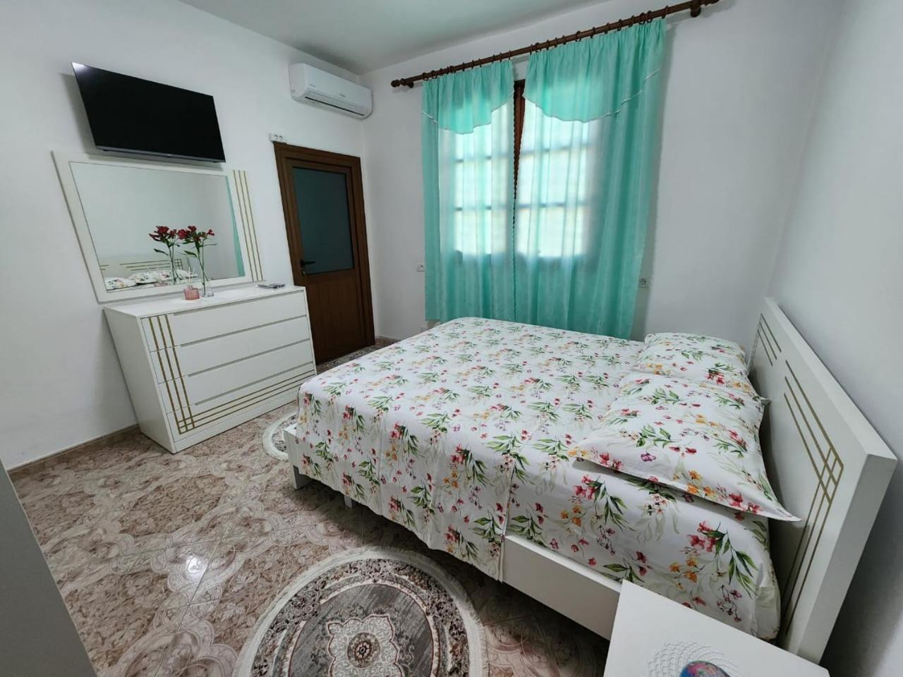 Private Room On A Shared Apartament Near Durres Beach Extérieur photo