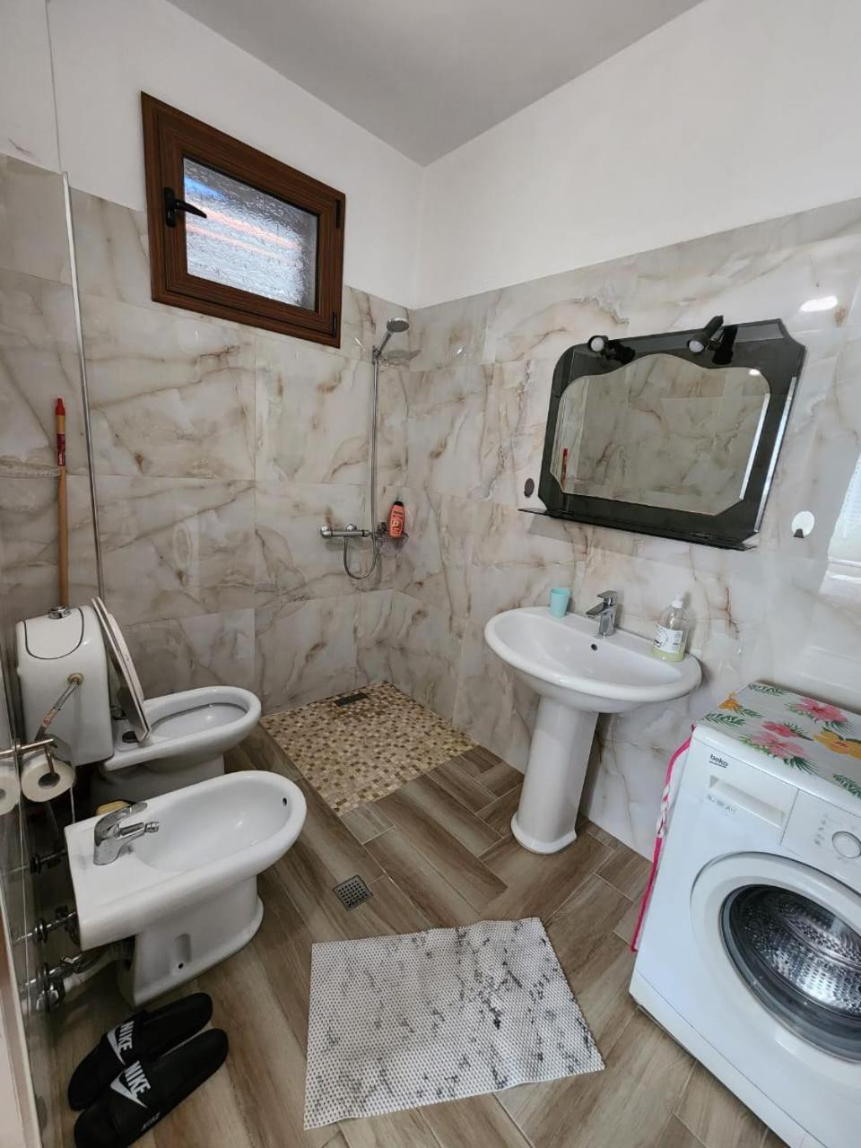 Private Room On A Shared Apartament Near Durres Beach Extérieur photo